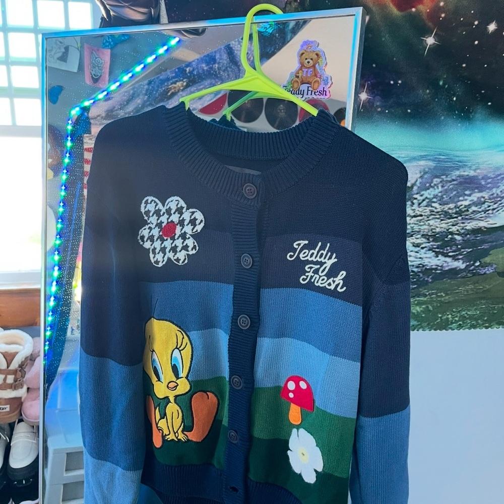 Teddy Fresh X Looney Tunes Tweety Bird Cardigan